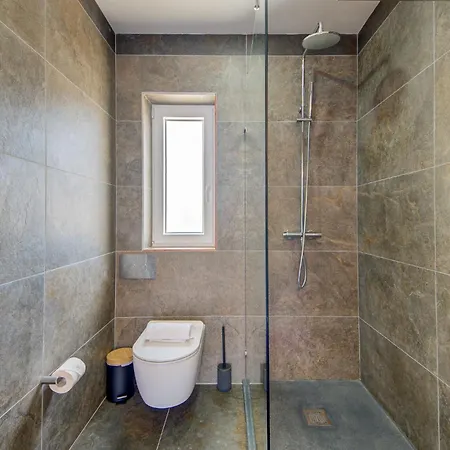 Apartament Modern 2br Penthouse With Terrace & Stunning Views By 360 Estates