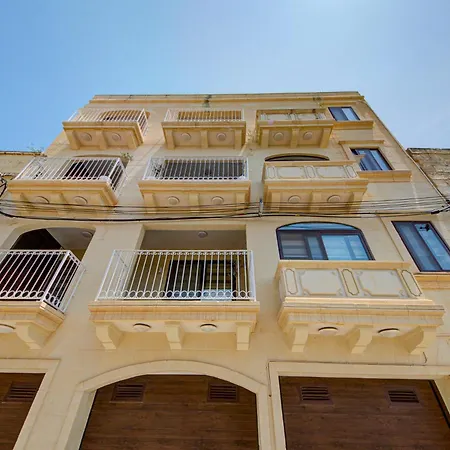Modern 2br Penthouse With Terrace & Stunning Views By 360 Estates *